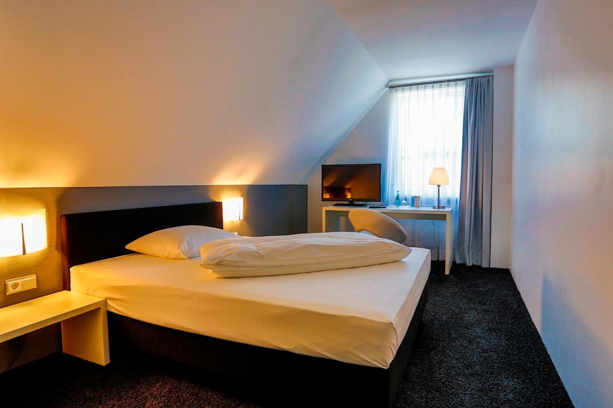 Hotel Schempp โบบิงเงน ห้อง รูปภาพ