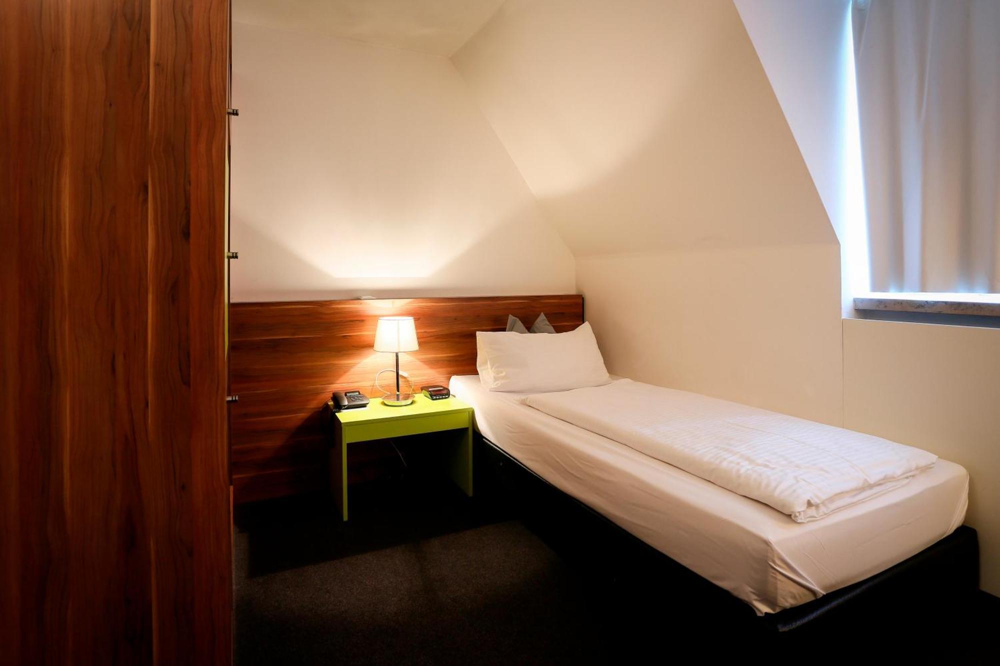 Hotel Schempp โบบิงเงน ห้อง รูปภาพ